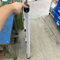 未使用品　アルミ四段脚立　超スリム＆軽量！！の画像