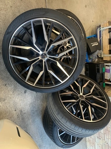 ハリアー80用アルミホイール車高調セットです‼️