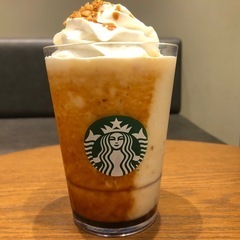 スタバの新作飲みに行きましょ