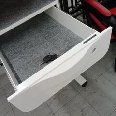FLEXISPOT 電動式昇降デスクの画像