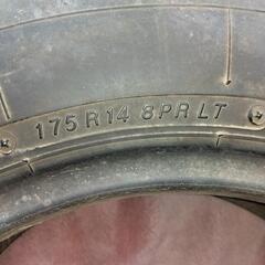 終了御礼　③ばっ！差し上げます！ヨコハマトラックタイヤ！2本セット！175R-14 8prの画像