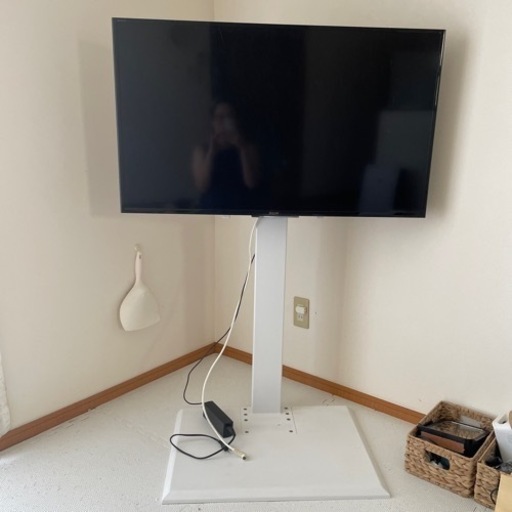 SONY BRAVIA テレビとテレビスタンド