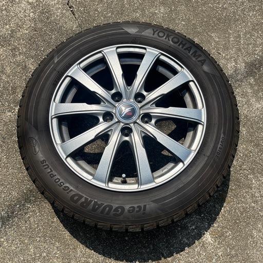 スタッドレスタイヤ ホイル