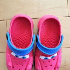 キッズサンダルの画像