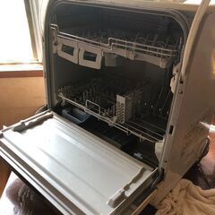 パナソニック食器洗い乾燥機　NP-TR5