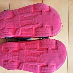 キッズサンダルの画像