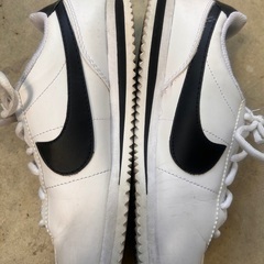 NIKE コルテッツ 23.5cmの画像