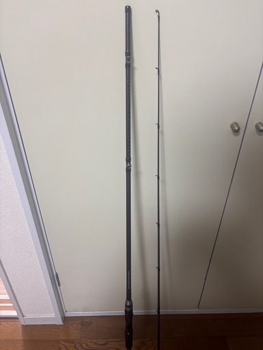 【中古品】ショアジギングロッド カーボン製　釣竿 約2.3m 2ピース