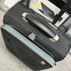 BMW キャリーケースの画像