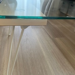 ガラス 折りたたみテーブルの画像