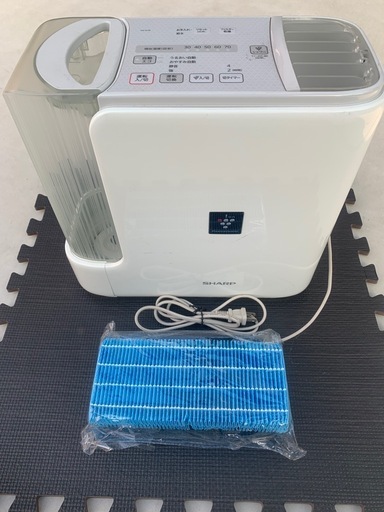 SHARP 加湿器　HV-E70-W 加湿気化式加湿器　プラズマクラスター　中古