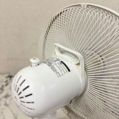  19601  YAMAZEN お座敷リビング扇風機 2018年製  ◆大阪市内・東大阪市他 6,000円以上ご購入で無料配達いたします！◆ ※京都・高槻・枚方方面◆神戸・西宮・尼崎方面◆生駒方面、大阪南部方面　それぞれ条件付き無料配送あり！            の画像