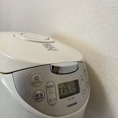 IHジャー炊飯器　5.5合炊き　TOSHIBA RC-10HH　ホワイトの画像