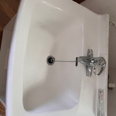 洗面器、混合栓付き