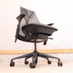HermanMiller(ハーマンミラー)よりSayl Chair(セイルチェア)です！自然な姿勢を保つようにサポートするサスペンションバックにより、長時間のオフィスワークでも活躍するデスクチェア♪の画像