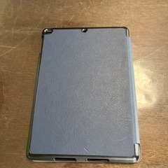iPadカバー　世代不明　スケール参考に