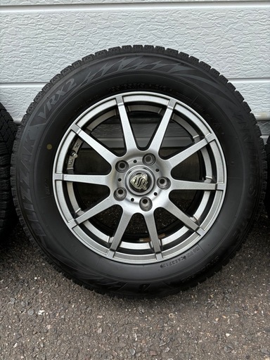 激安❗️BSブリザックVRX2　195-65-15ブラックメタリック
アルミホイール付き