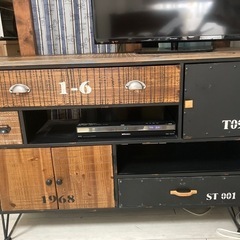 テレビボード