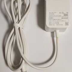 USB急速充電器　SHARP純正品　※再値下げしました。の画像