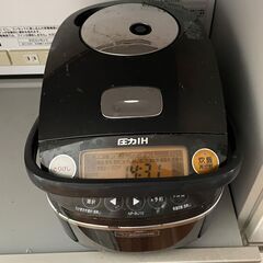 【再掲示】不動産売買で出ました不用品　【炊飯器】　を無料でお譲りします