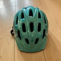 🔸女の子　自転車　ヘルメット