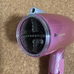 ヘアドライヤーの画像