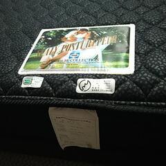 ダブルベッドの画像