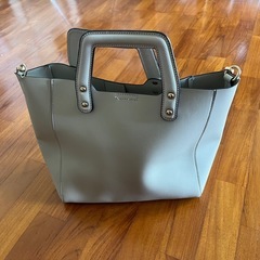ショルダーバック　　オシャレ
の画像