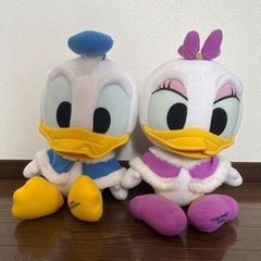 ドナルド　デイジー　ディズニーぬいぐるみ
