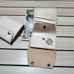 3つ折り　財布　小銭入れ付きの画像