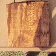 木で作った掛け物の画像