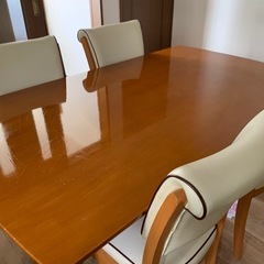 夕食のテーブル