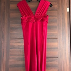 BCBG MAXAZRIA ドレス　赤の画像