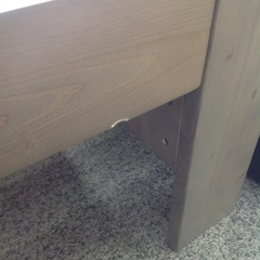 「ジモティー見た」で5％OFF！【シングルベッド】シングルベッド  コンセント付き マットレス付き :ナチュラルの画像