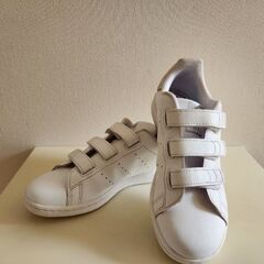 スタンスミス ベルクロ　ホログラム　21㎝の画像