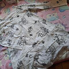 UNIQLOロングTシャツの画像