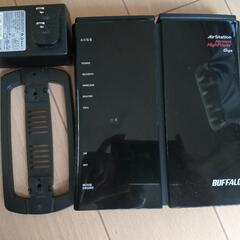 ポケットWiFi、ルーター、釣り竿の画像