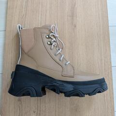 【新品】コロンビア　SOREL ブーツ