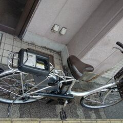 美品☆[BRIDGESTONE]AssistaU LT(アシスタU ライト)24吋電動アシスト自転車 12.3Ahバッテリー+充電器+キー2本付き(シルバー)の画像
