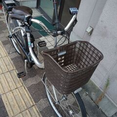 美品☆[BRIDGESTONE]AssistaU LT(アシスタU ライト)24吋電動アシスト自転車 12.3Ahバッテリー+充電器+キー2本付き(シルバー)の画像