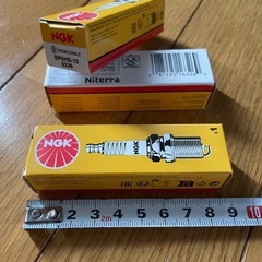【新品】BP6HS-10 スパークプラグ3本  SJ30　ジムニーの画像