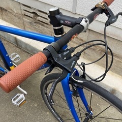 ESCAPE R3 サイズS カスタム多数の画像