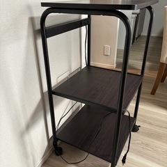 美品：レンジラック コンセント付　の画像