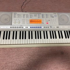 CASIO カシオ　キーボード　LK-205