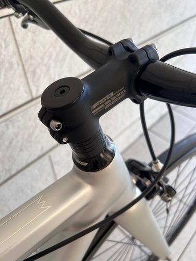 ブローチャーズ　BROTURES TYRANT BIKES MONARCH