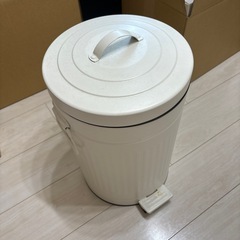 【未使用】ニトリ　ゴミ箱