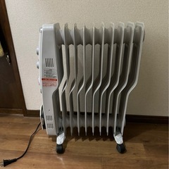 【停止中】 ¥500!!オイルヒーター