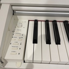 【引き渡し決定】カシオ電子ピアノ　(美品)の画像