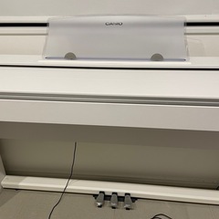 【引き渡し決定】カシオ電子ピアノ　(美品)