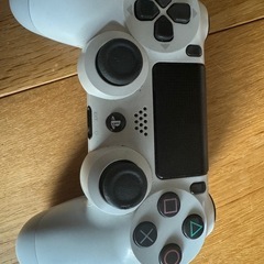 プレステ4本体の画像